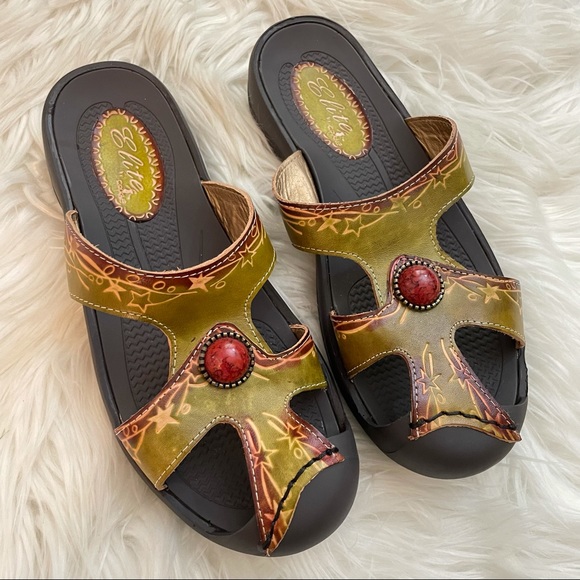 Elite by corkys closed toe sandals EU 36 US 6 green red flip flops slip on - Picture 6 of 6